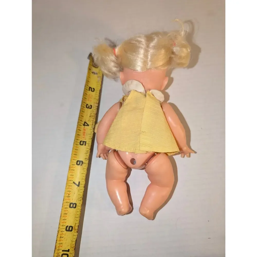 Adorable Ideal Belly Button Vintage Vinyl Baby “Me so silly” Green Eyes 9 in